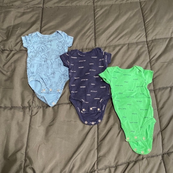 Bundle of Baby Onesies - Picture 1 of 8